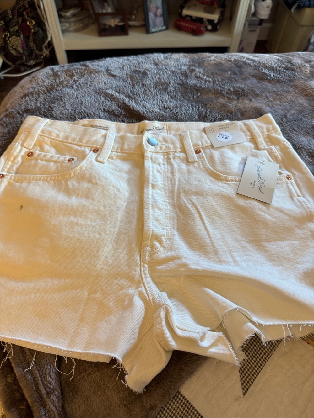 Universal Thread Cream High-Rise Raw Hem Denim Shorts